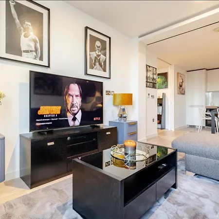 Luxe 2 Bed Apartment In Heart Of Soho